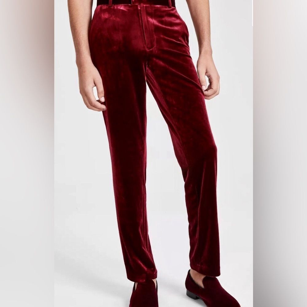 N.C. International Concepts Men's Logan Slim-Fit Red Velvet Pants size 33